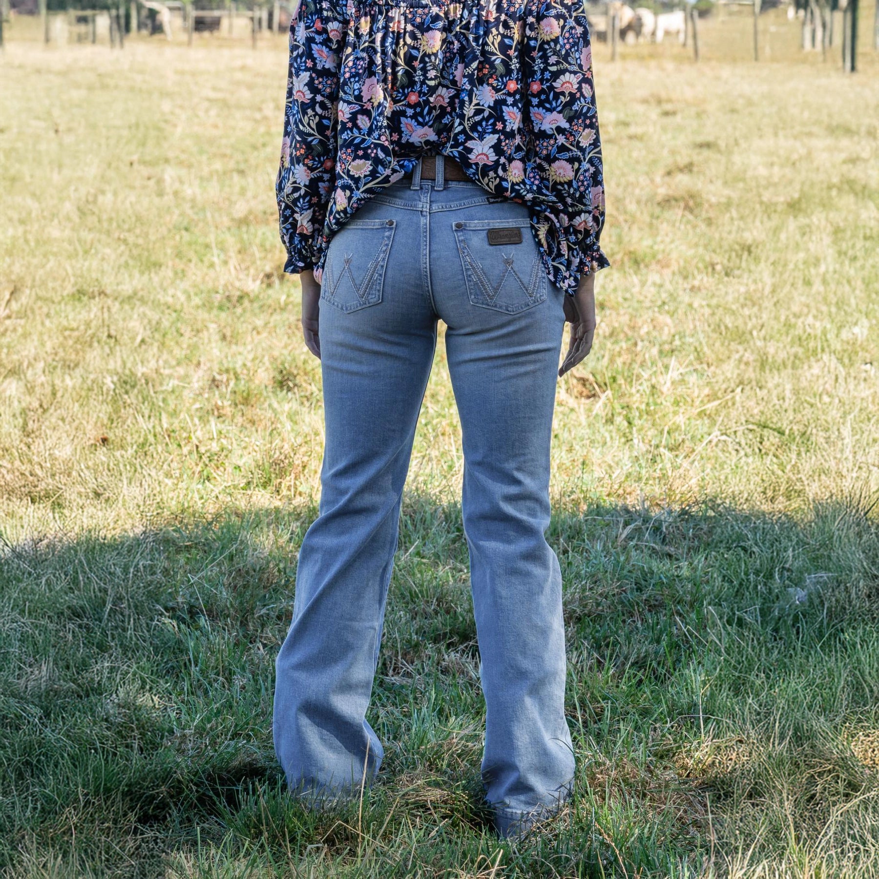 Wrangler Womens HALLIE Trouser Leg Jeans - 34 inch Leg