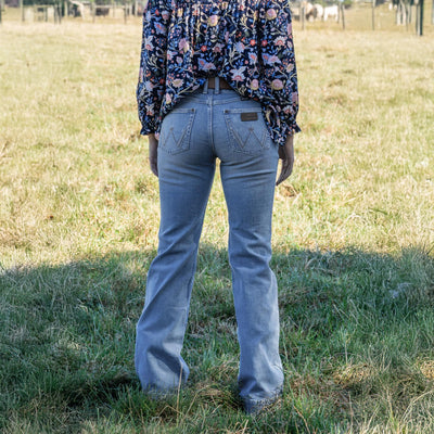 Wrangler Womens HALLIE Trouser Leg Jeans - 34 inch Leg