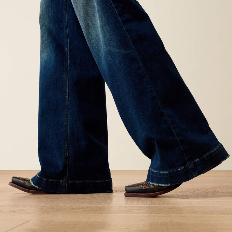 Ariat Womens PENELOPE ULTRA HIGH RISE Wide Leg Jean - Colour: LAKEWOOD