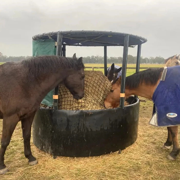 Deluxe Knotless Round Bale Hay Net - 6mm holes. Bale size 5ft x 4ft